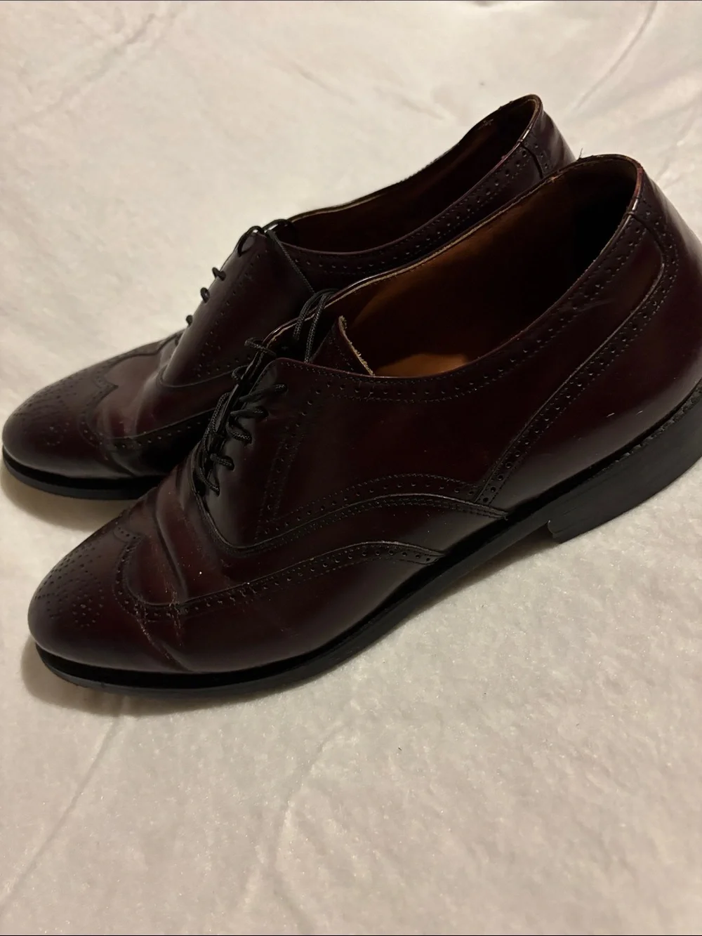 Bostonian Men's Dark Burgundy Leather Wingtip Oxfords
